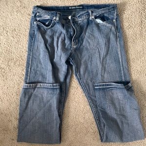 Jeans with cute back pockets